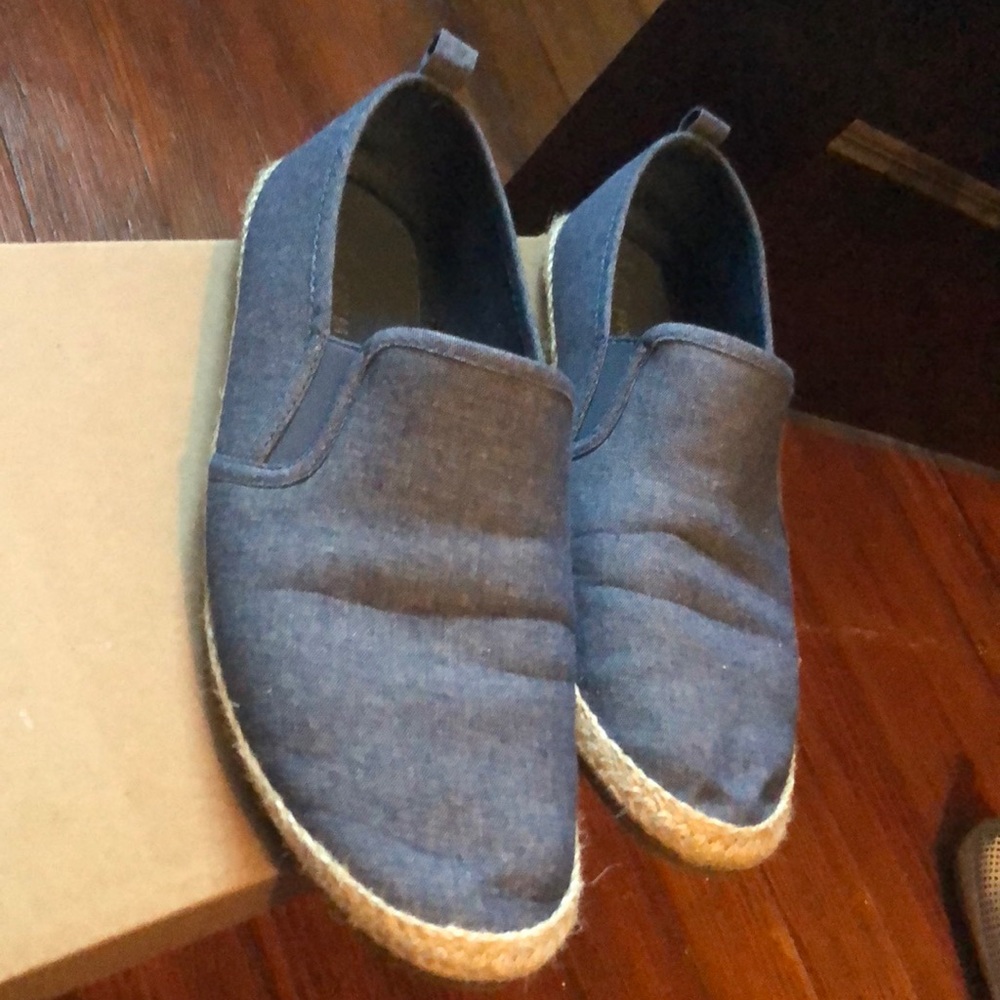 New men’s designer sneakers size 8